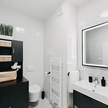 Apartment Le Lys Dor With Private Parking *