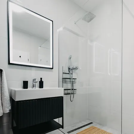 Apartment Le Lys Dor With Private Parking *