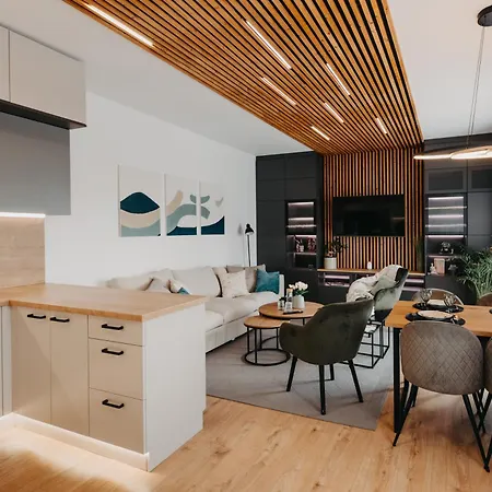 Le Lys Dor With Private Parking Apartment Kosice